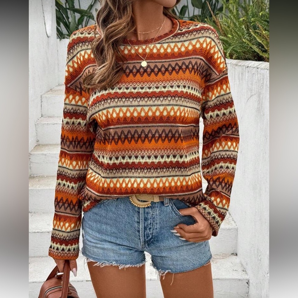 Women's Multicolor Patterned Top - Picture 7 of 7